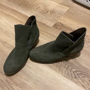 Me too green/gray booties